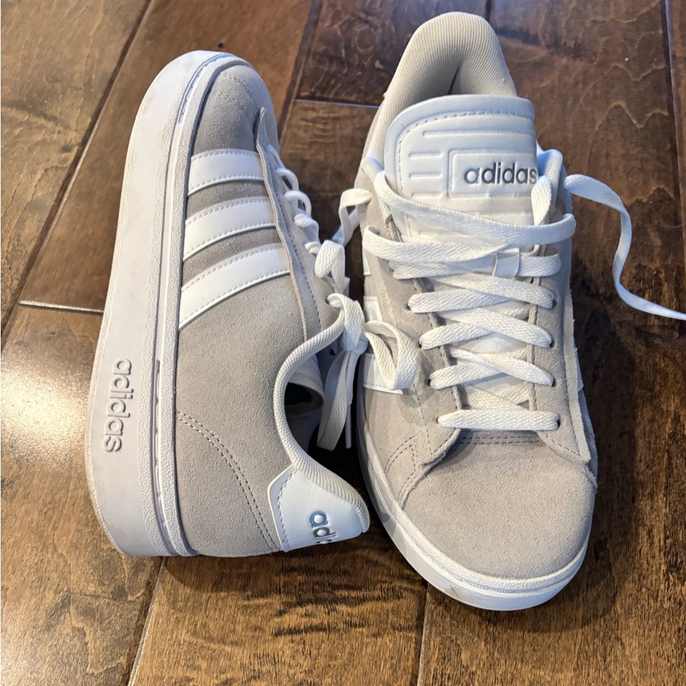 Adidas Grand Court Alpha size 8.5 women’s